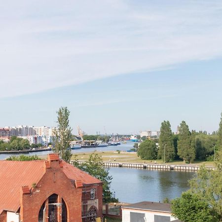 Riverside Apartment With Balcony By Noclegi Renters Свіноуйсьце Екстер'єр фото